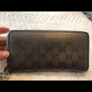 Gucci imprime pink  metallic zip around wallet